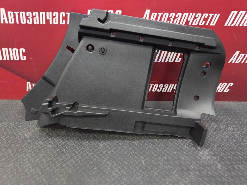 Обшивка багажника