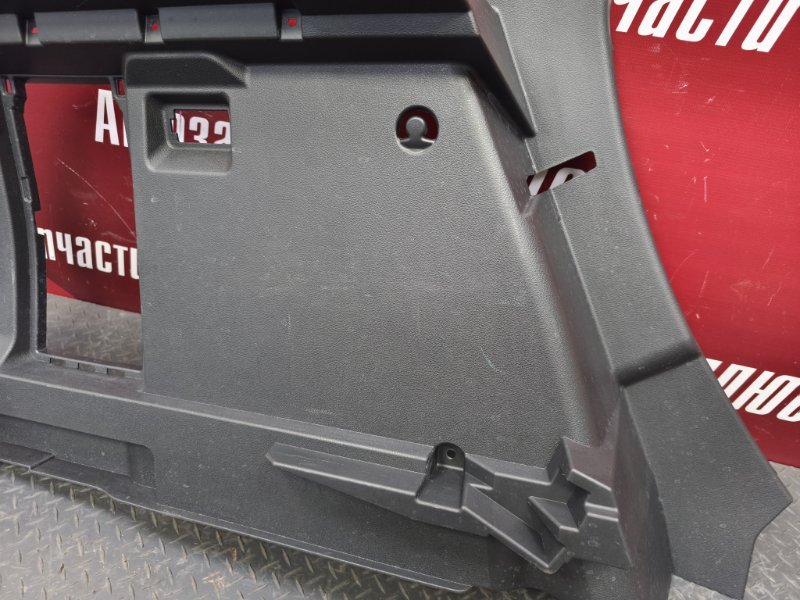 Обшивка багажника