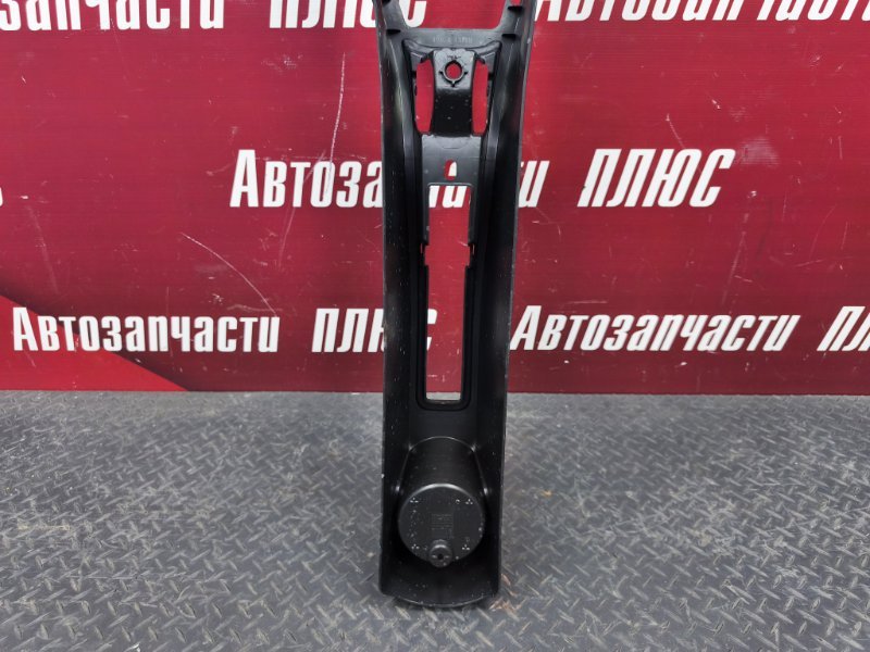 Консоль между сидений