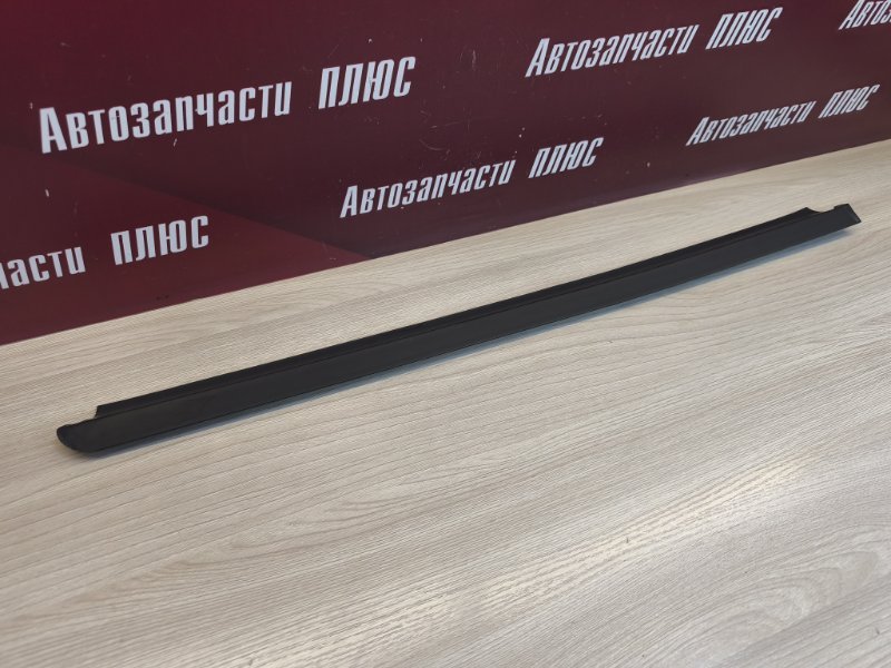 Уплотнитель стекла двери внешний