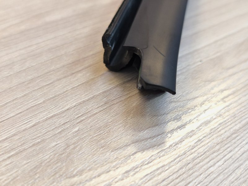 Уплотнитель стекла двери внутренний