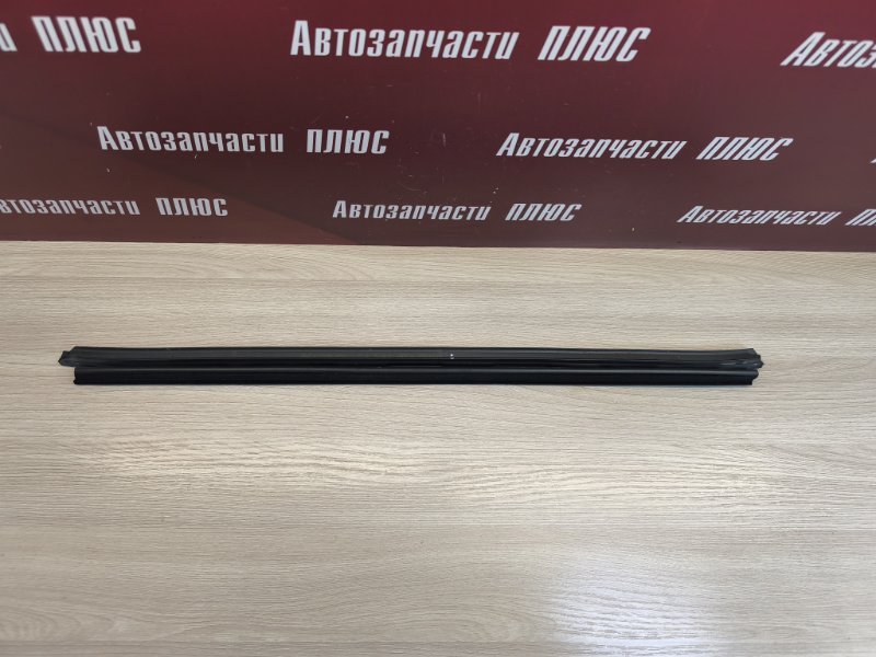 Уплотнитель стекла двери внутренний