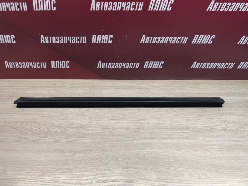 Уплотнитель стекла двери внутренний