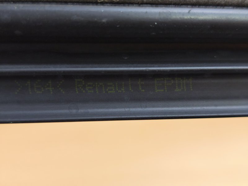 Уплотнитель стекла двери внутренний