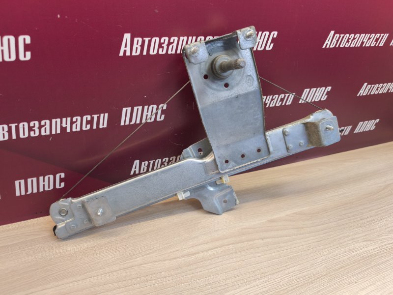 Стеклоподъемник    двери