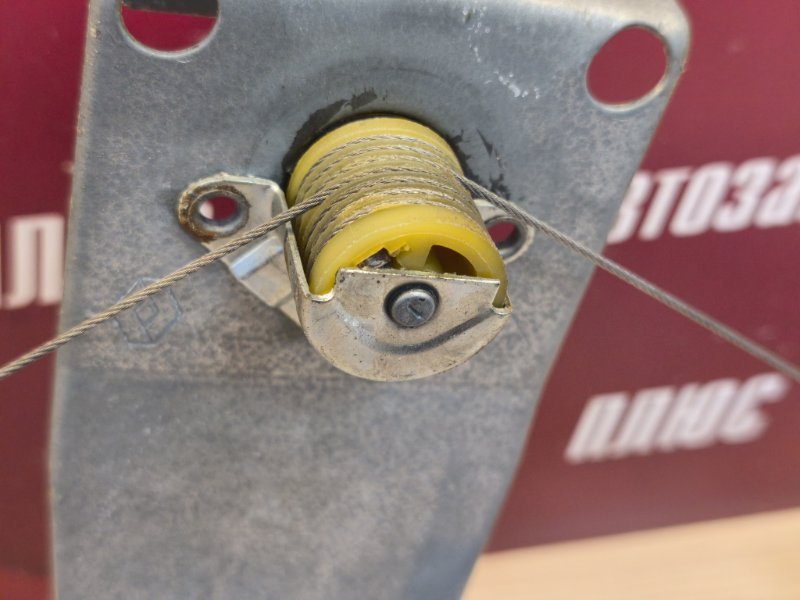 Стеклоподъемник    двери