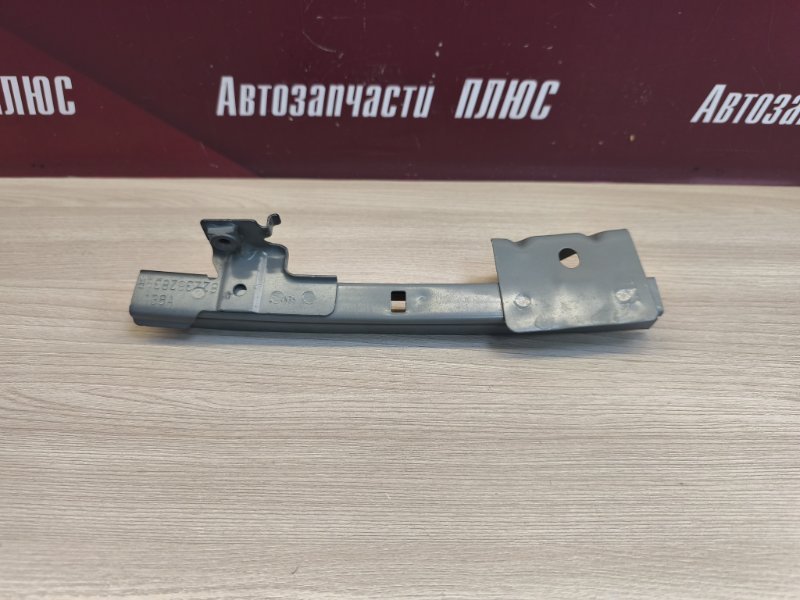 Направляющая стекла     двери