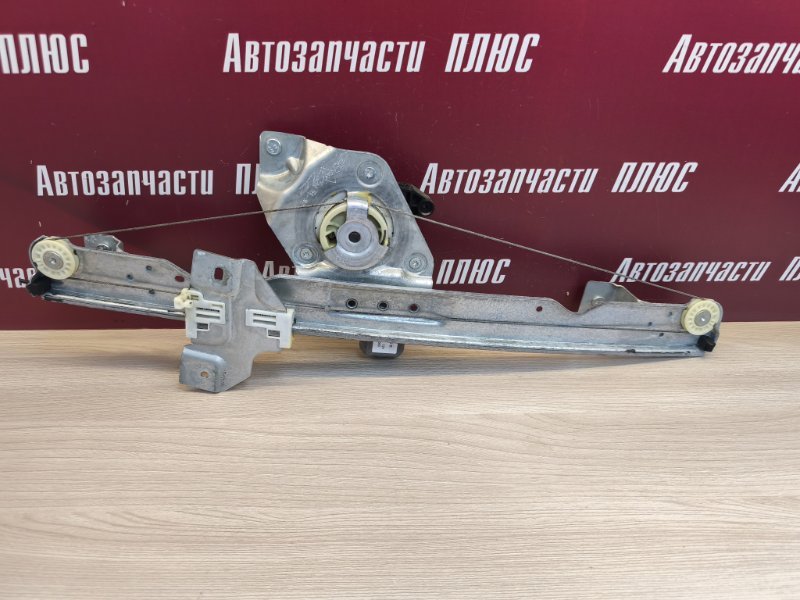 Стеклоподъемник    двери