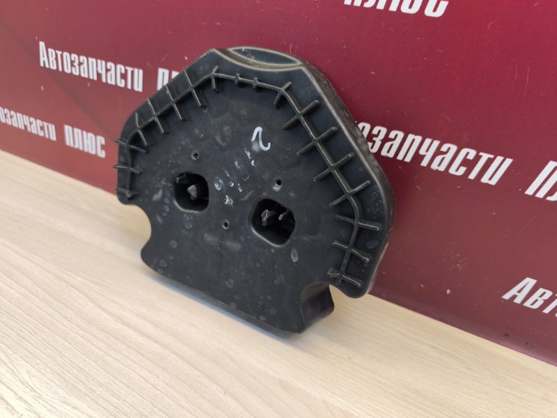 Кронштейн стеклоподъемника