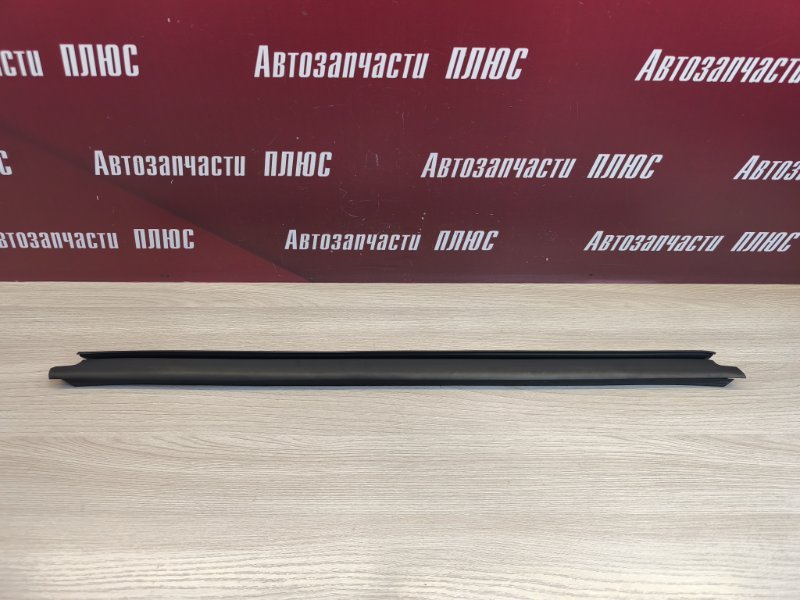 Уплотнитель стекла двери внутренний