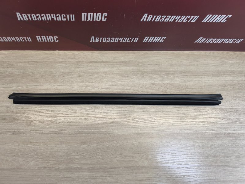 Уплотнитель стекла двери внутренний
