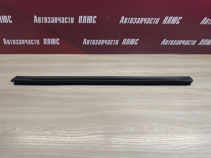 Уплотнитель стекла двери внутренний