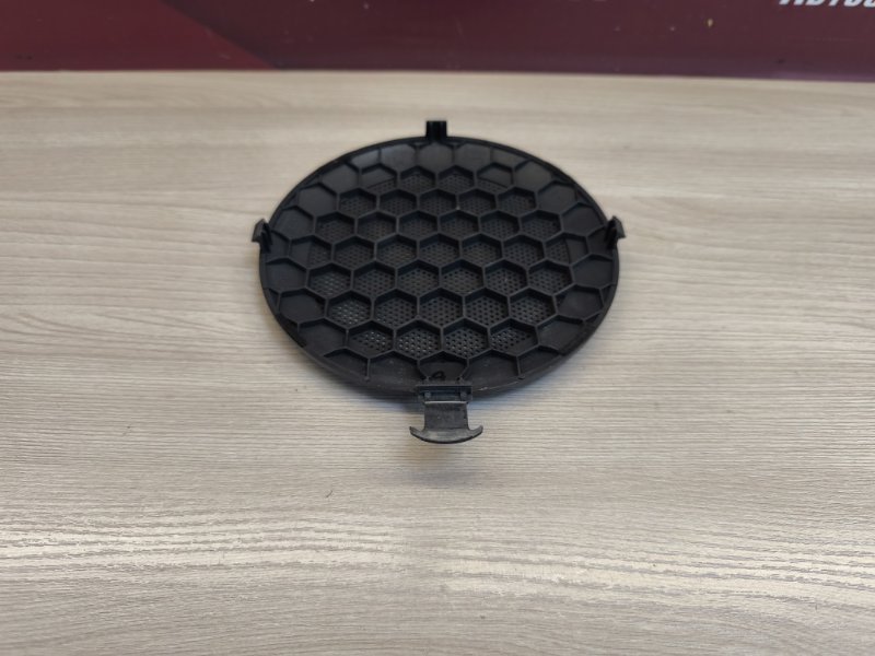 Крышка динамика