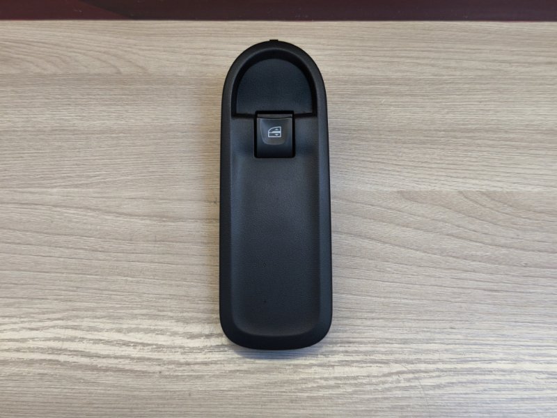 Кнопка стеклоподъемника