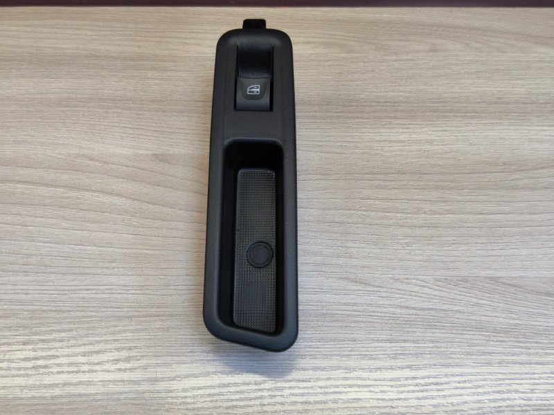 Кнопка стеклоподъемника