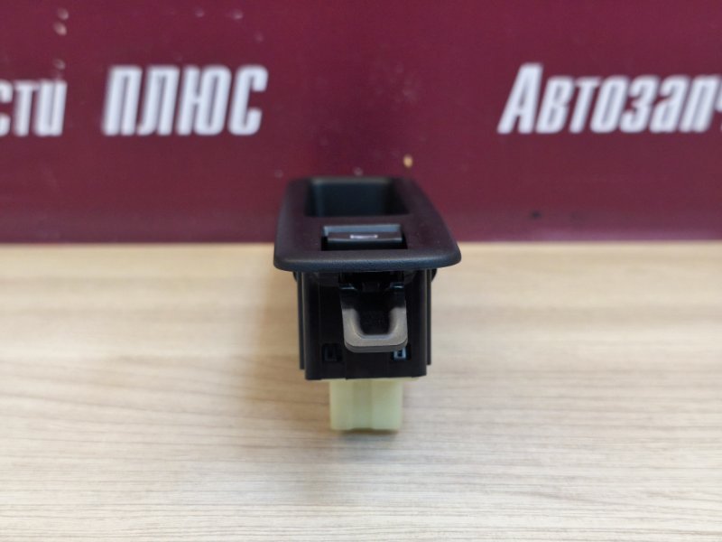 Кнопка стеклоподъемника