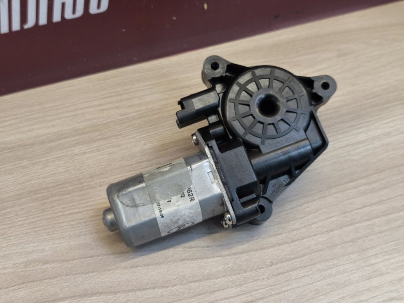 Мотор стеклоподъемника