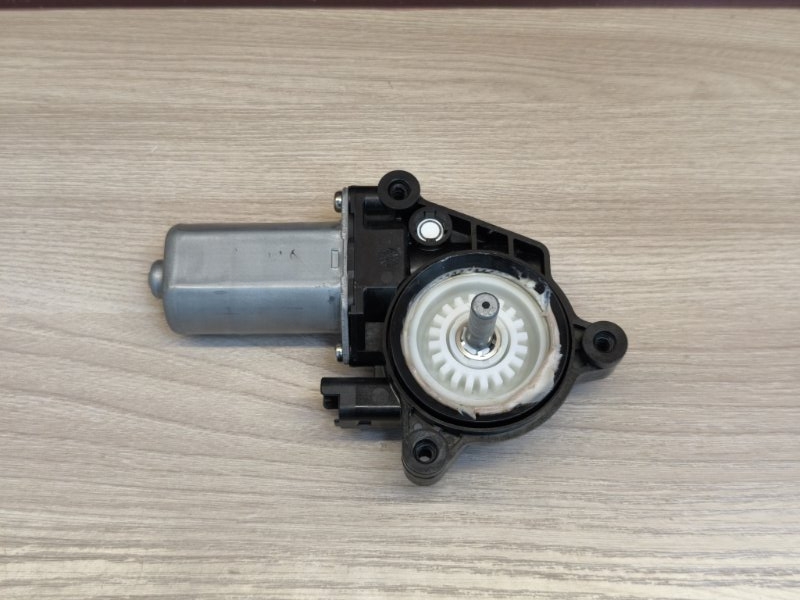 Мотор стеклоподъемника