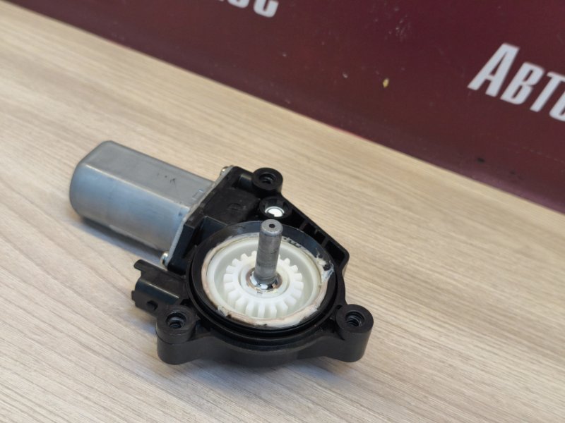 Мотор стеклоподъемника