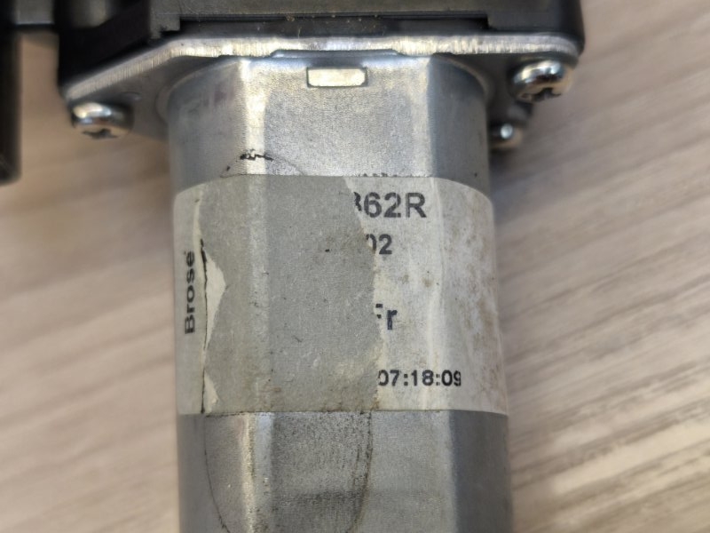 Мотор стеклоподъемника