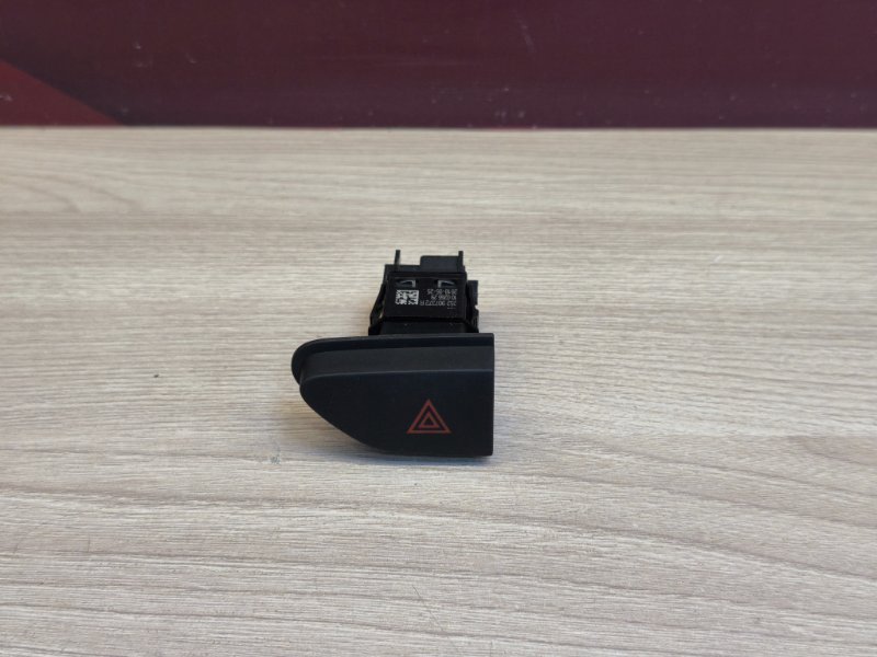 Кнопка аварийной сигнализации