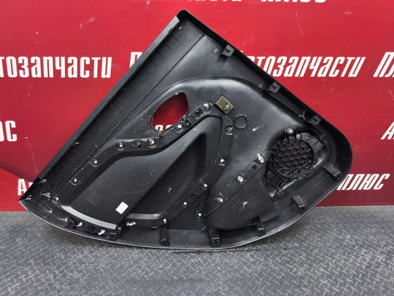 Обшивка боковой двери