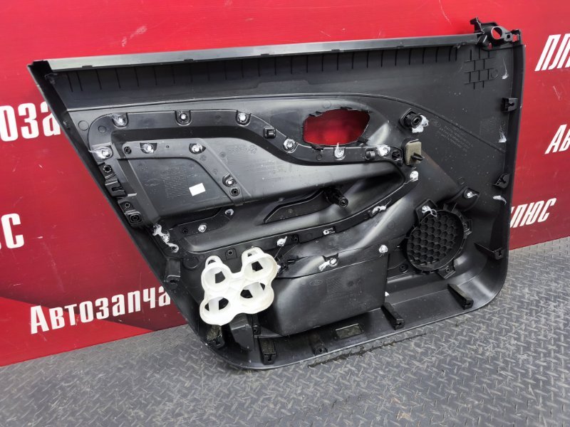 Обшивка боковой двери