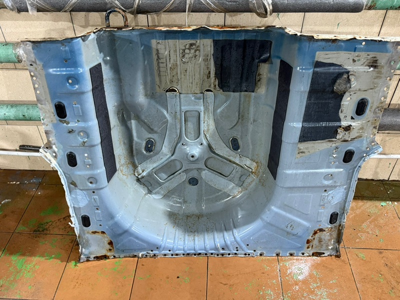 Задняя панель