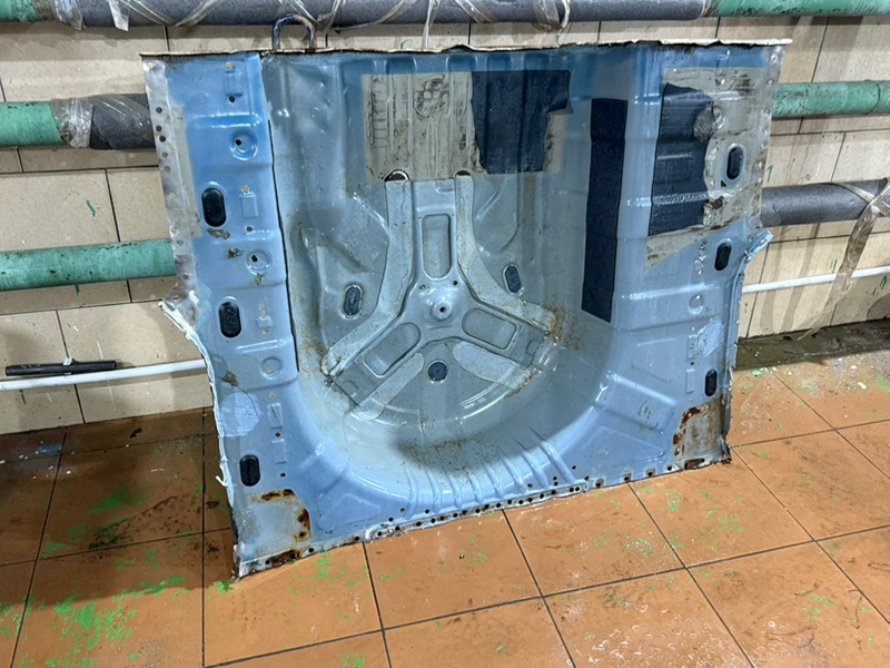 Задняя панель