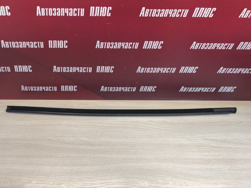 Уплотнитель стекла двери внешний