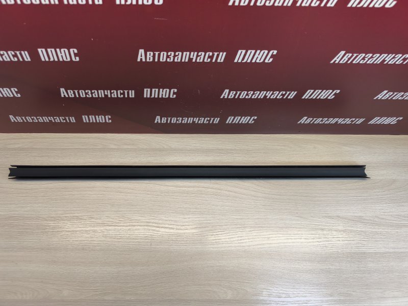 Уплотнитель стекла двери внутренний