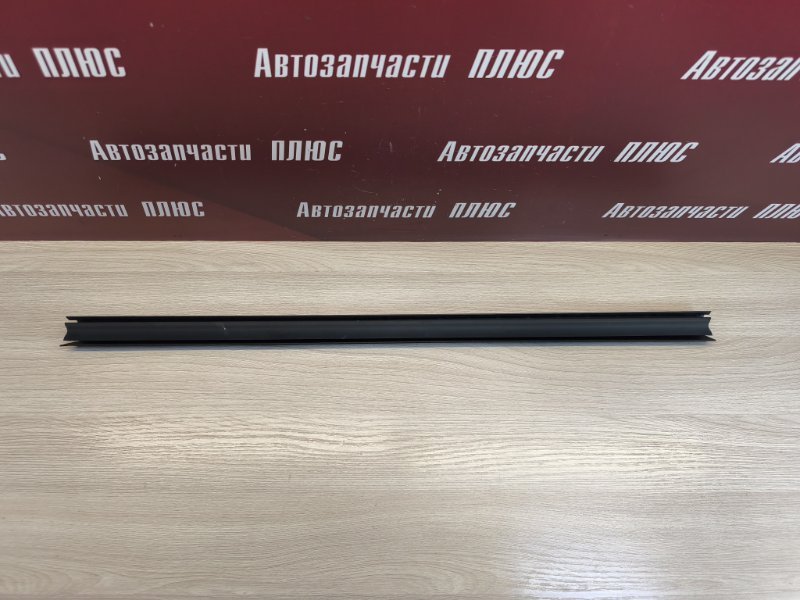 Уплотнитель стекла двери внутренний