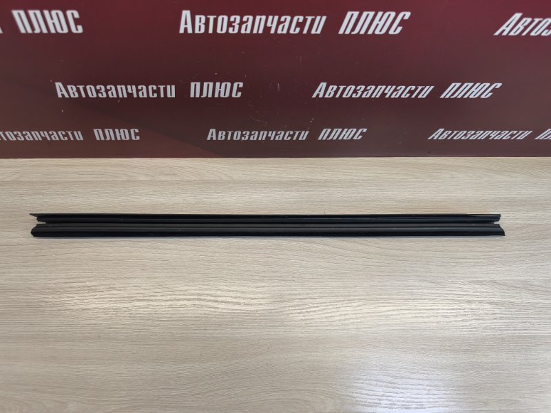 Уплотнитель стекла двери внутренний