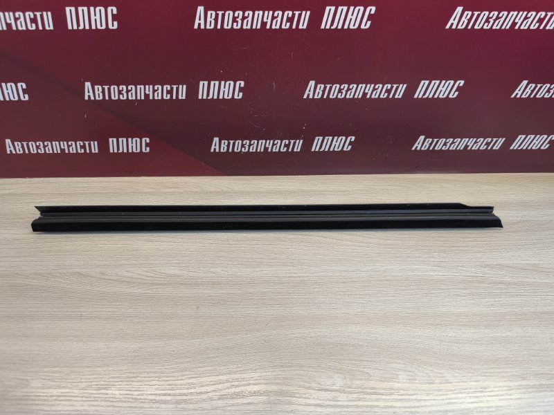 Уплотнитель стекла двери внутренний