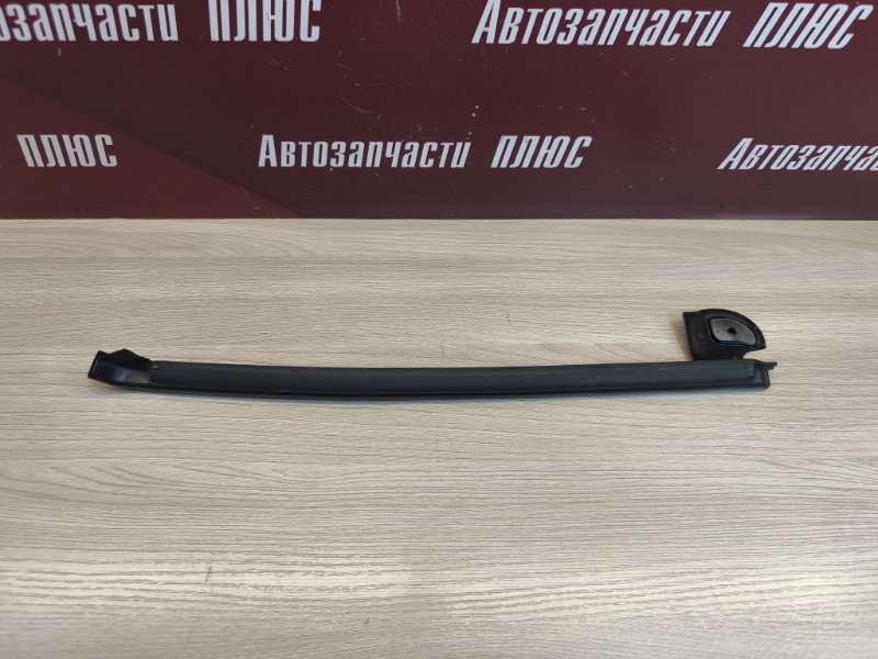 Уплотнитель двери