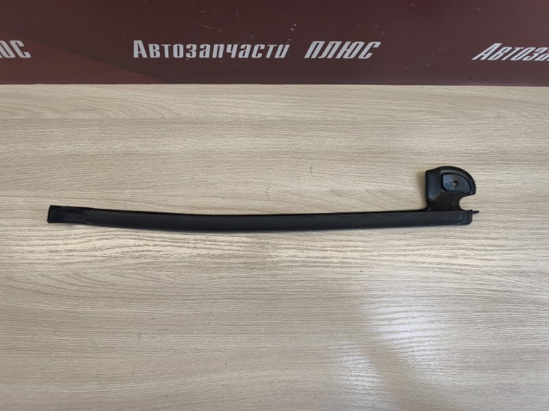 Уплотнитель двери