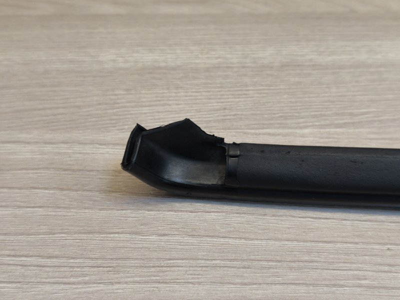 Уплотнитель двери