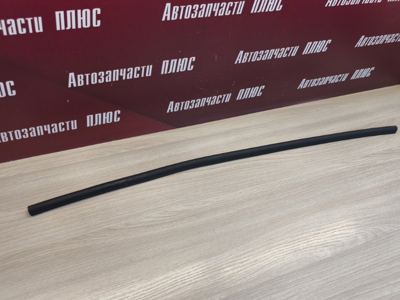 Уплотнительная резинка боковой двери