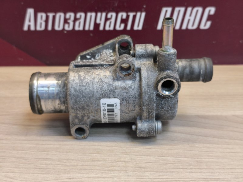 Термостат с корпусом