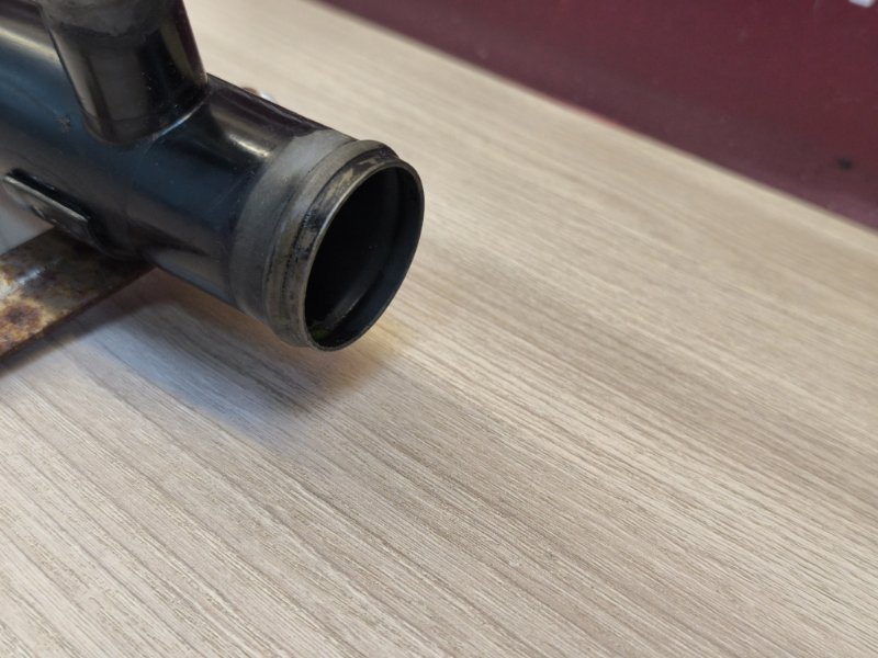 Трубка системы охлаждения