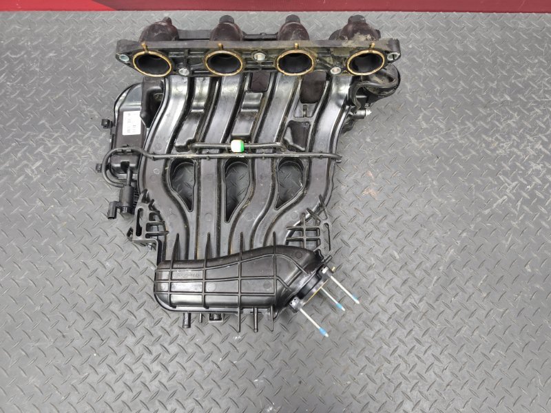 Впускной коллектор