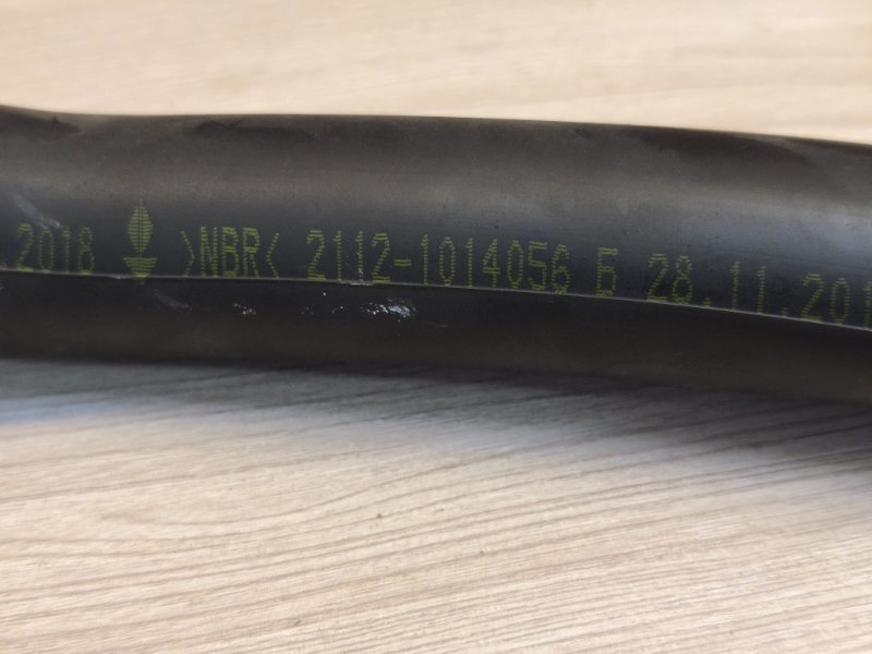 Патрубок вентиляции картерных газов