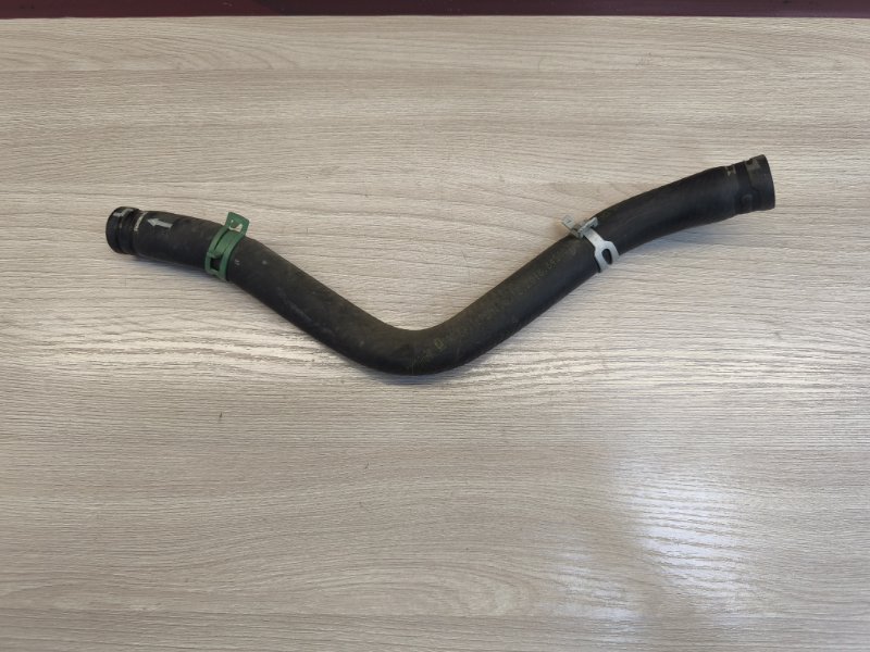 Патрубок отопителя