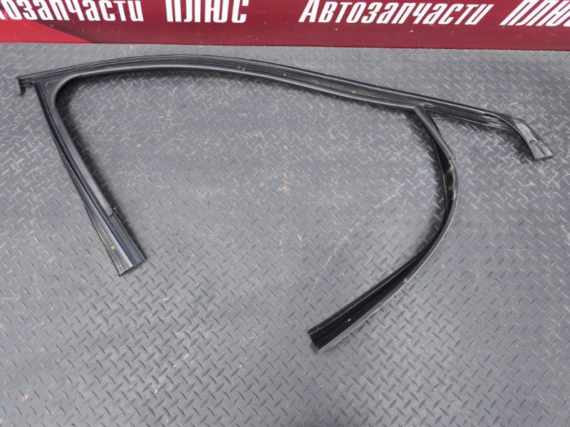 Уплотнитель рамки двери