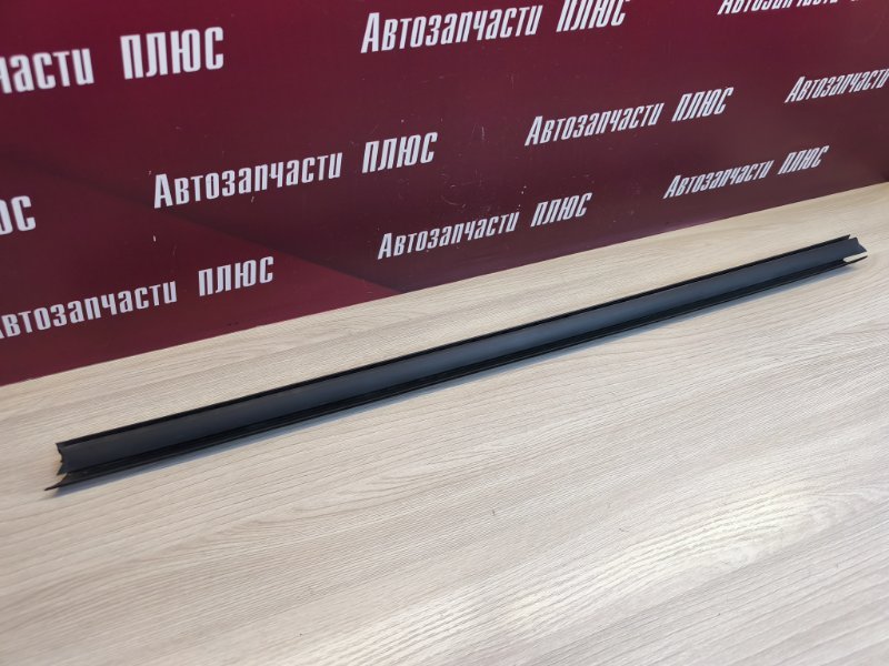 Уплотнитель стекла двери внутренний