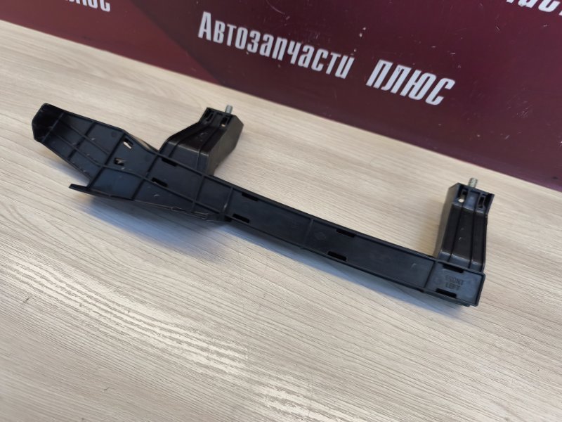 Направляющая стекла     двери