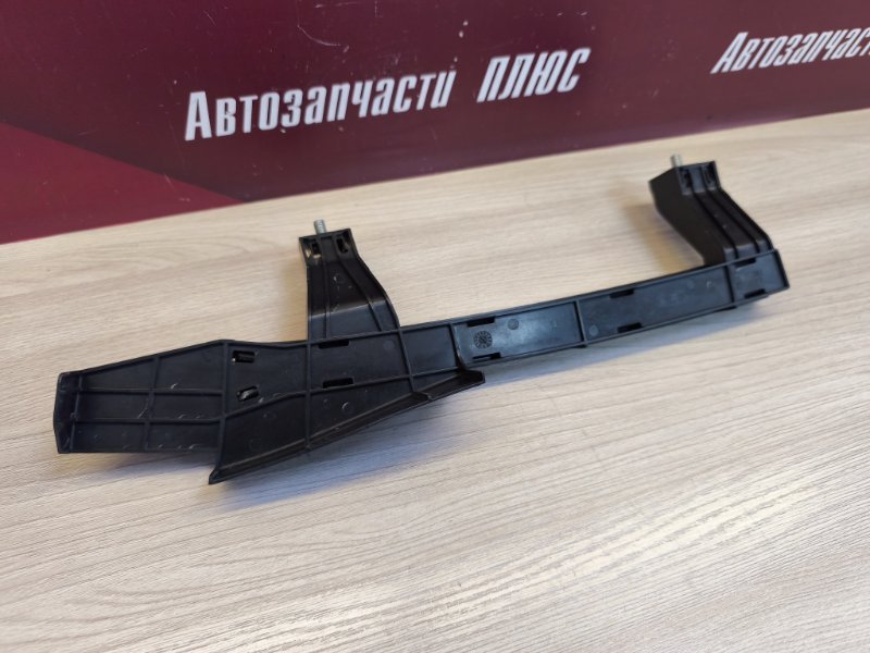 Направляющая стекла     двери