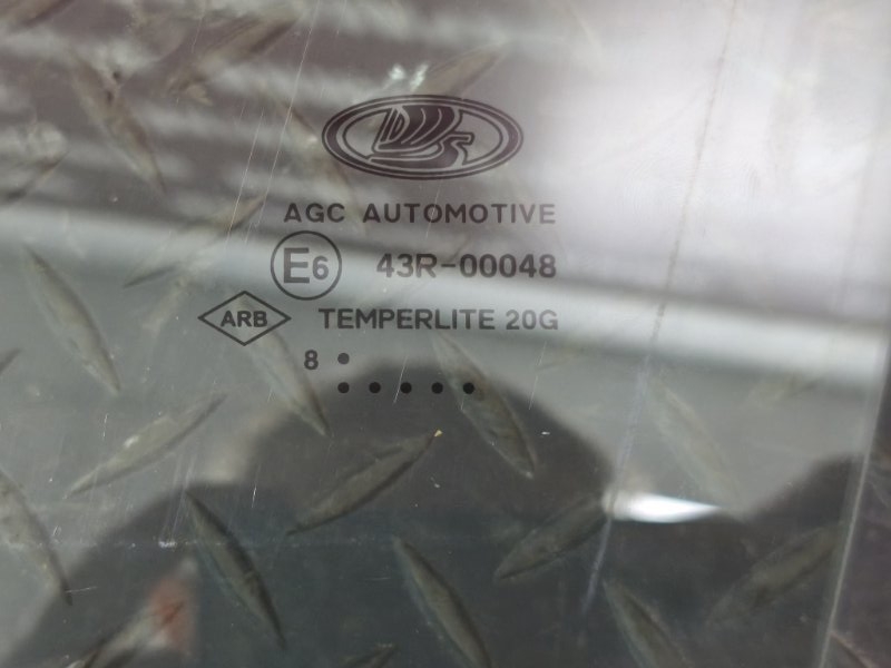 Стекло двери