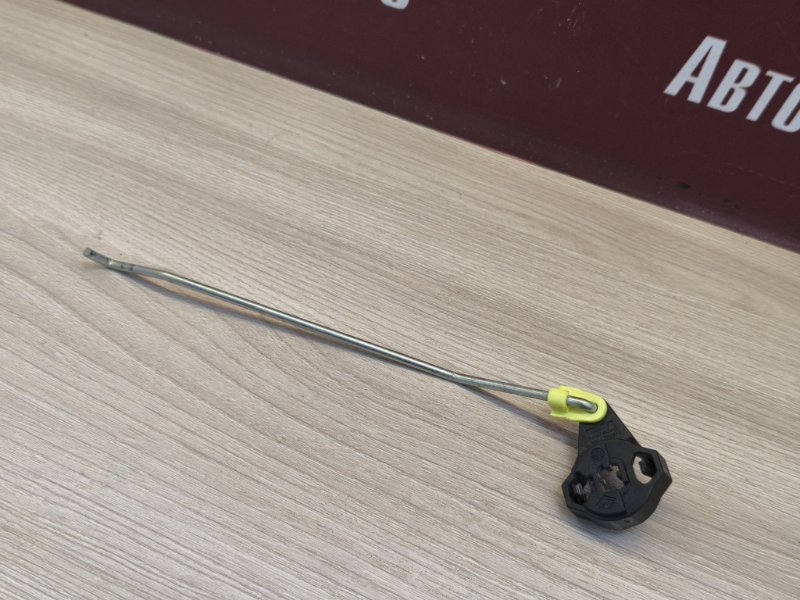 Тяга замка двери