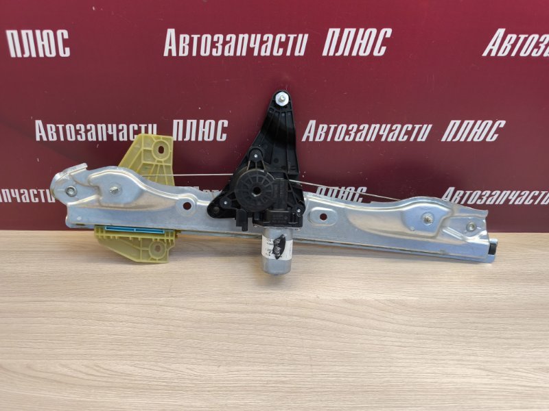 Стеклоподъемник    двери